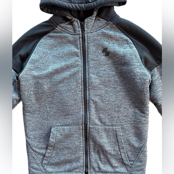 The Children’s Place Boys Grey Faux Fur Lined Zip Hoodie Size 10-12 - Picture 3 of 6